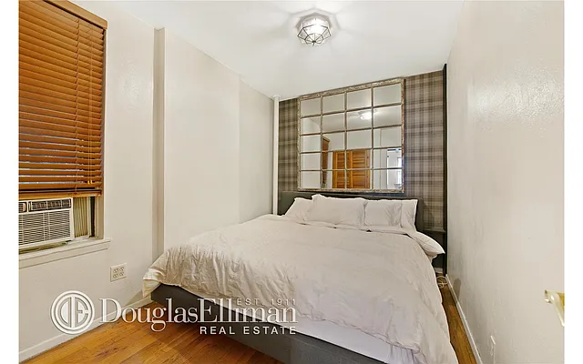Sold by Douglas Elliman | media 10