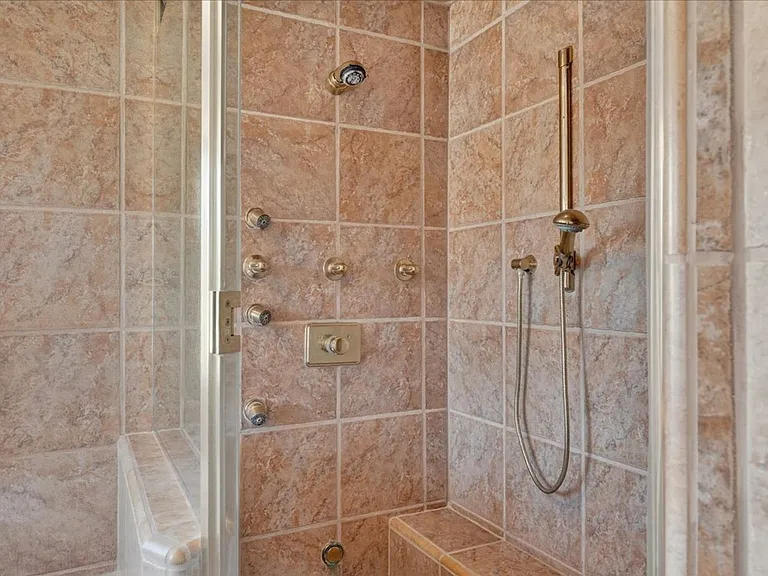 20452 Franciscan Way — Photo 32