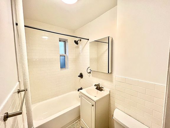 5th image of 3447 90th St APT H53