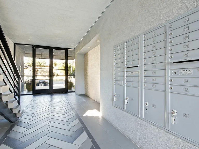 9600 Lucerne Ave — Photo 13