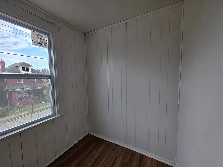 703 1/2 Waddell Ave — Photo 5