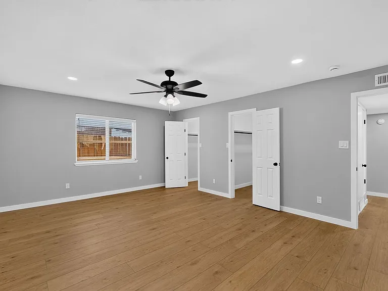 243 Woodhurst Dr — Photo 26