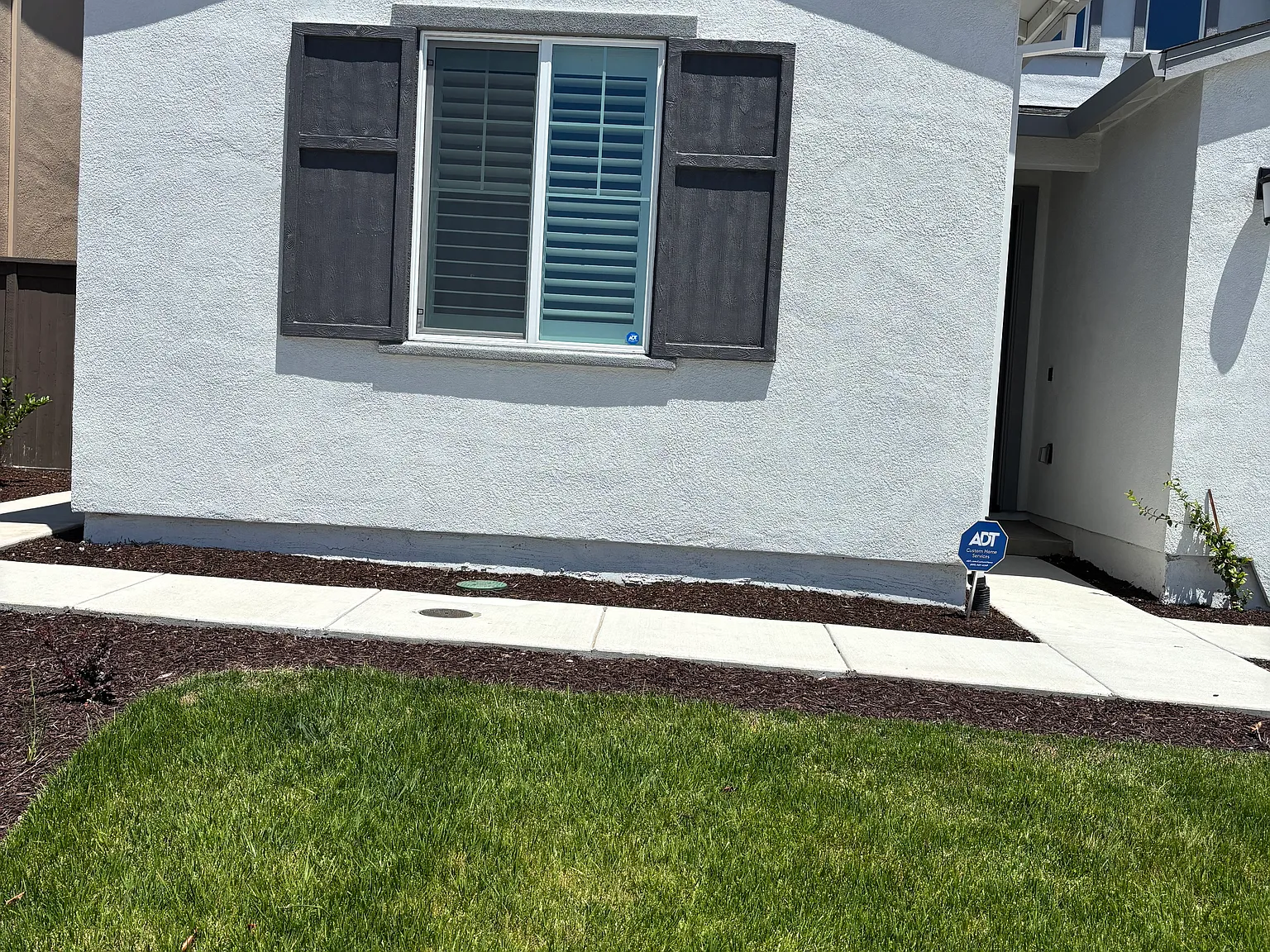 3913 Sunset Harbor Ave — Photo 1