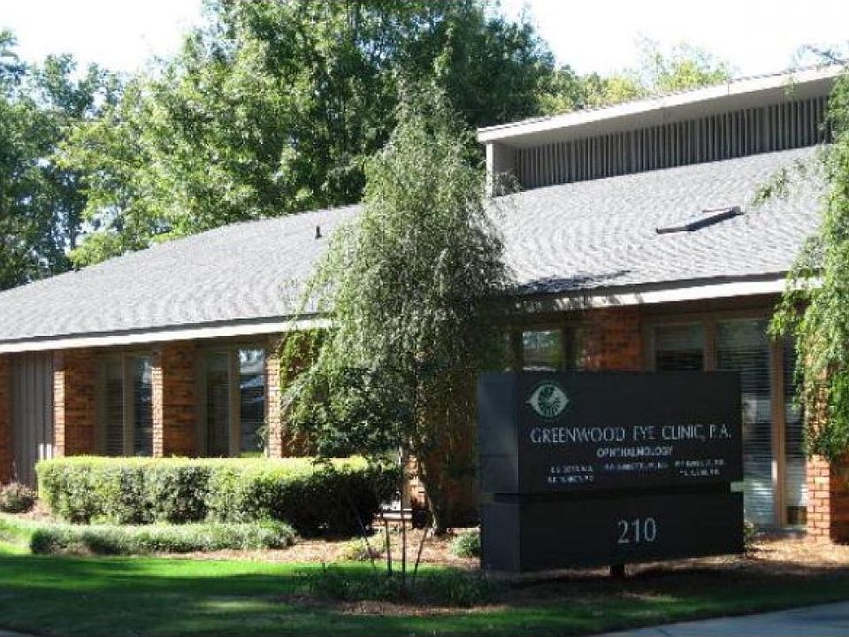 1st image of 210 Wells Ave