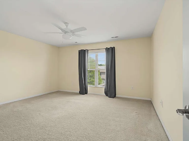 219 Lynchwick Ln — Photo 27