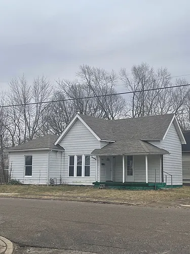1502 Cedar St Photo 1