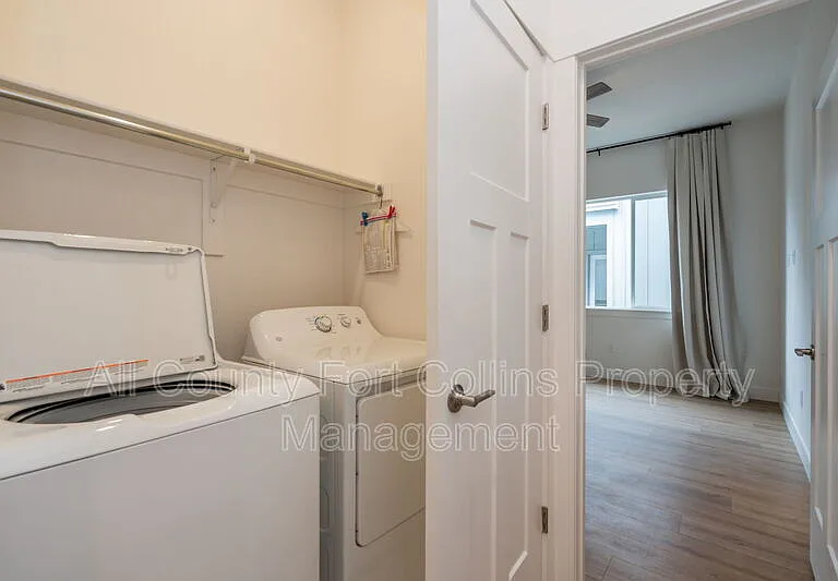 5967 Rendezvous Pkwy — Photo 18