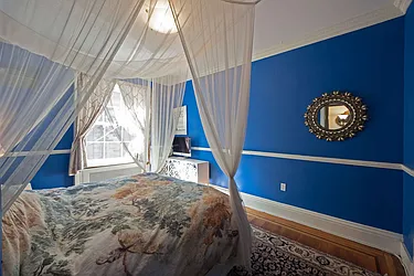 Rented by Nest Seekers International