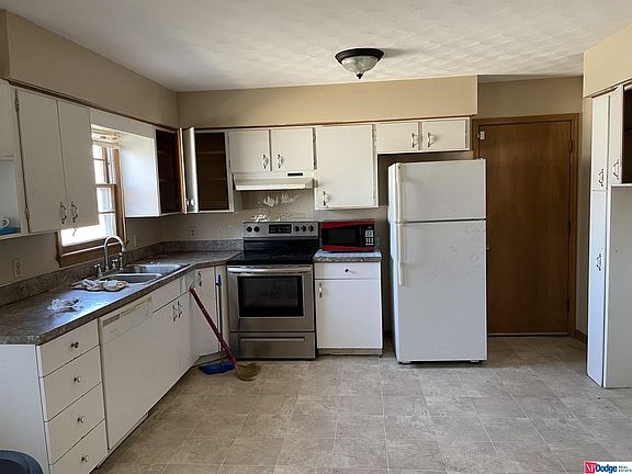 4th image of 5012 N 62nd St