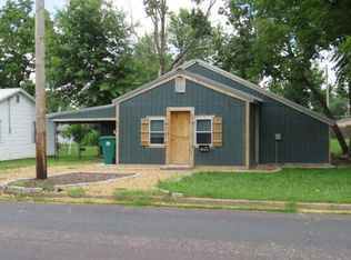 731 W North St, Mountain Grove, MO 65711