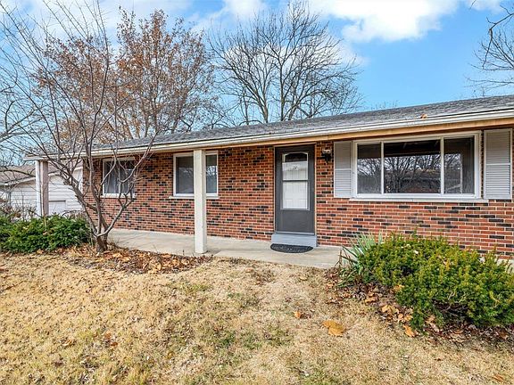 4th image of 4147 Fuller Ln