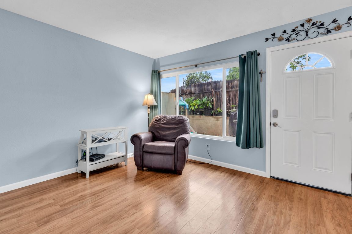 next background image