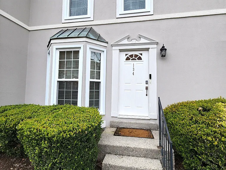 134 Acklen Park Dr — Photo 3