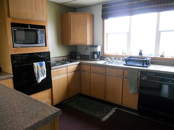 4th image of 540 Park Ave