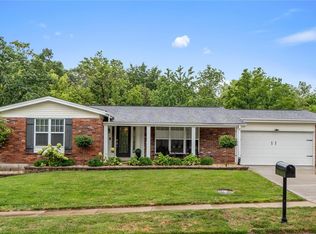 1165 Richland Dr, Chesterfield, MO 63017