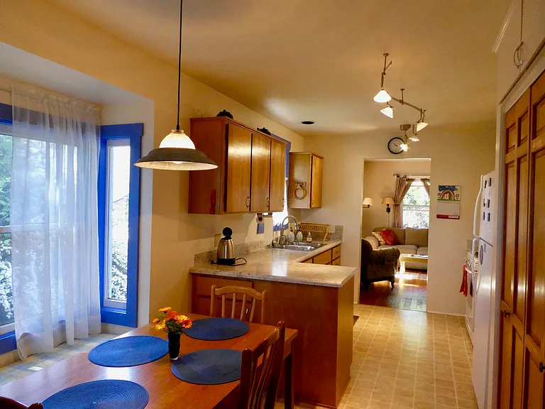 140 Central Ave — Photo 12