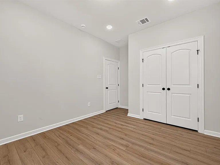 10726 Sky Creek Ln — Photo 31