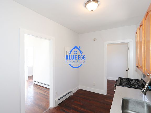 5th image of 2832 W 19th St #22