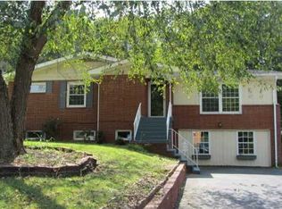 128 Coffman Dr, Fort Oglethorpe, GA 30742