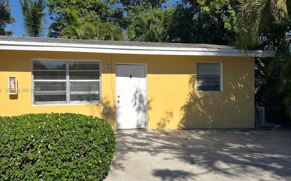 706 SW 4th Ter #4