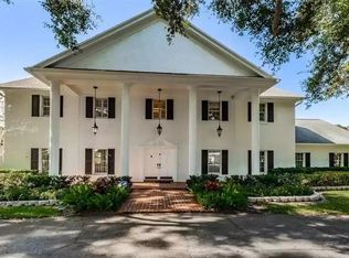 8954 143rd St, Seminole, FL 33776