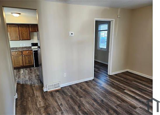 4th image of 2608 18th Ave S APT 1