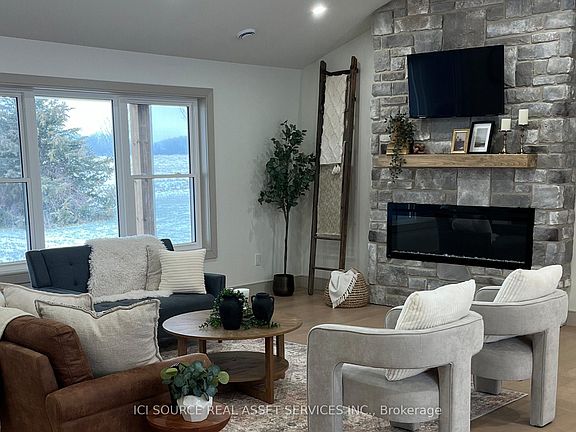 4th image of 2206 Sands Rd