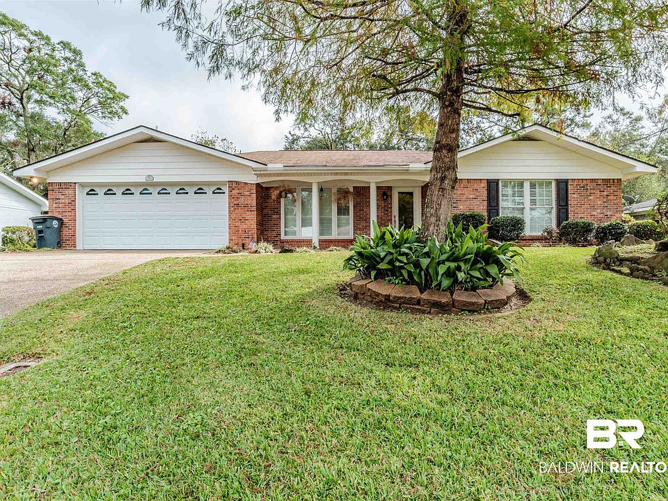 1st image of 74 Paddock Dr