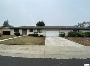 6780 S Land Park Dr, Sacramento, CA 95831