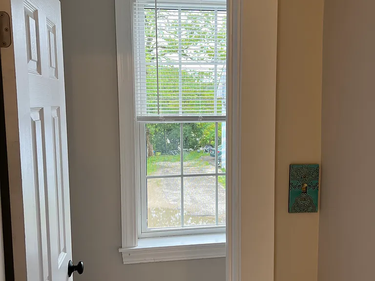 15 Charles St — Photo 14