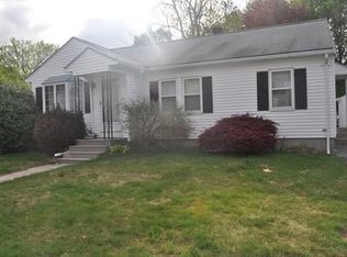 20 Westwood Rd, North Smithfield, RI 02896