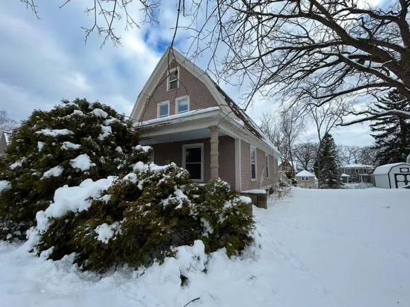 119 Kansas St, Horicon, WI 53032