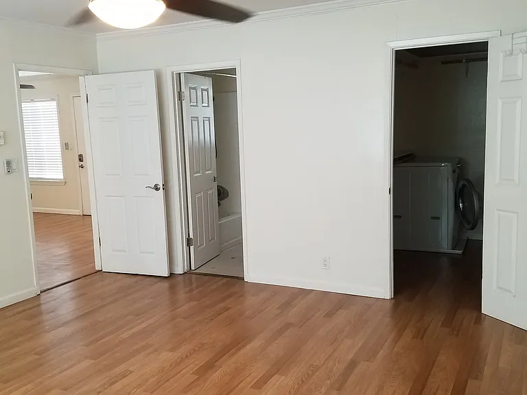 1351 Castlemont Ave #8 — Photo 3