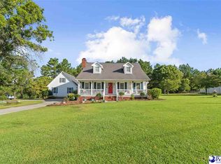 1528 W Old Camden Rd, Hartsville, SC 29550