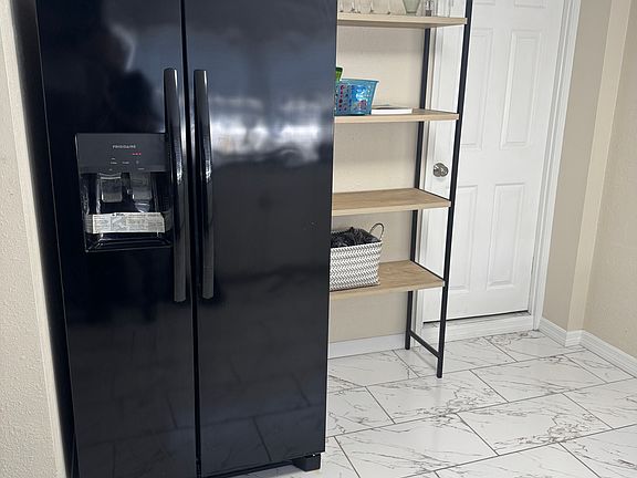 4th image of 6016 Eleanor Dr APT 1