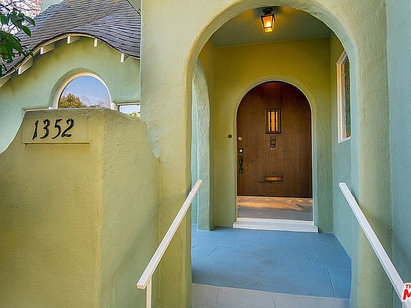 4th image of 1352 Pine St