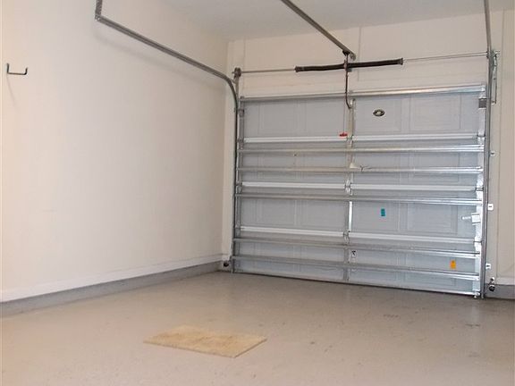 3rd image of 225 Bayberry Cir Unit 504
