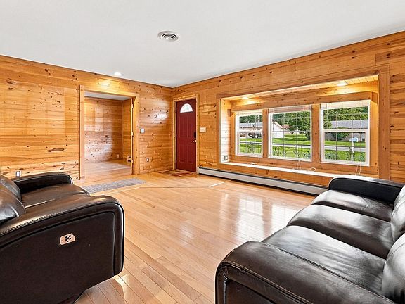 5th image of 2123 Wayside Dr