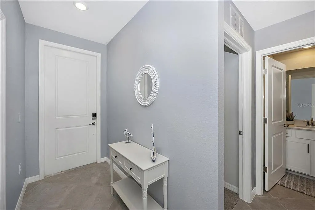 2 bed, 2.0 bath, 1154 sqft, $2,300 — Photo 4
