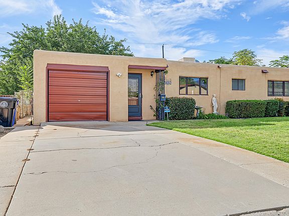 3rd image of 1413 Altez St NE