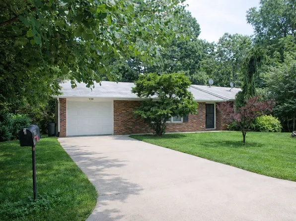 3006 Lynnwood Dr, Columbia, MO 65203