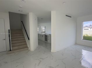 3523 Forest View Cir, Fort Lauderdale, FL 33312