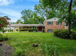 6717 Reynard Dr, Springfield, VA 22152