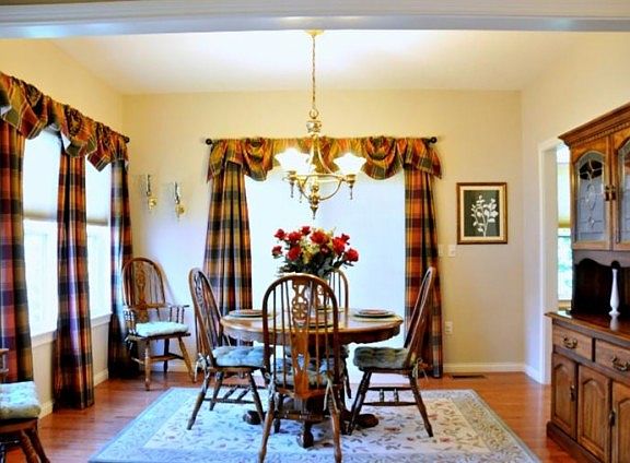 5th image of 4840 Lakeview Ct
