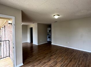 1754 Cedar Lake Dr APT D, Baton Rouge, LA 70808