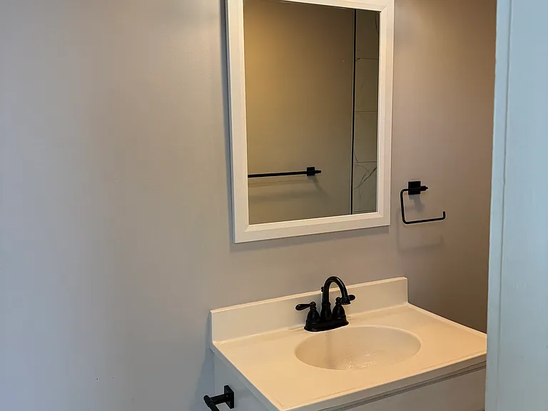 138 S Union St #3 — Photo 2