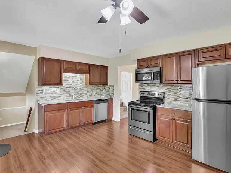 6399 Silverleaf Ave — Photo 7