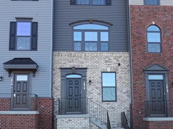 1016 Trestle Dr, Fredericksburg, VA 22401