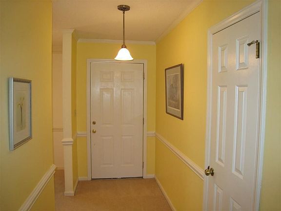 2nd image of 106 Hardee St