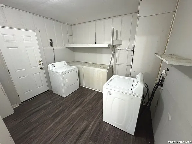 7300 Deep Spring Dr — Photo 10